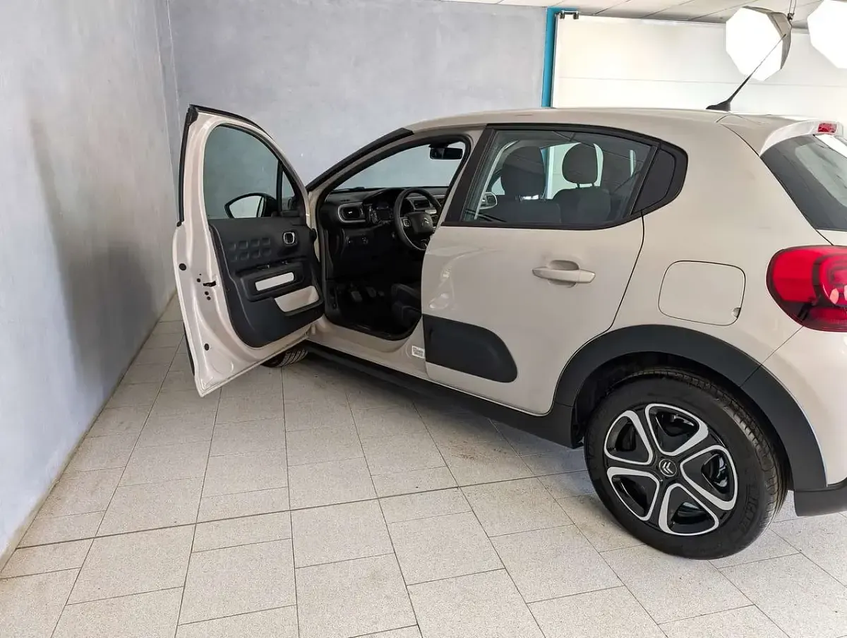 Usata Citroën C3 PureTech 83 CV (61 kW) 2024 Beige Berlina