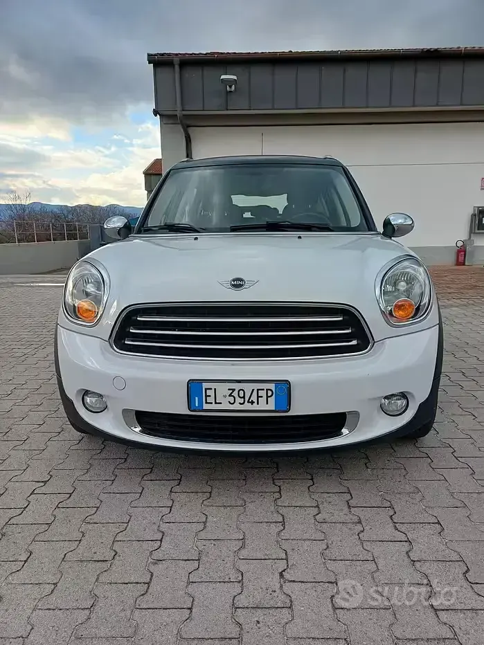 Usata Mini Cooper D Countryman 111 CV (81 kW) 2012 Bianco SUV