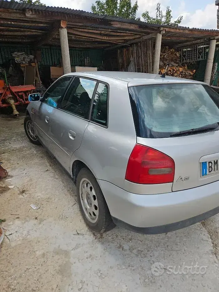 Usata Audi A3 110 CV (80 kW) 2000 Grigio Utilitaria
