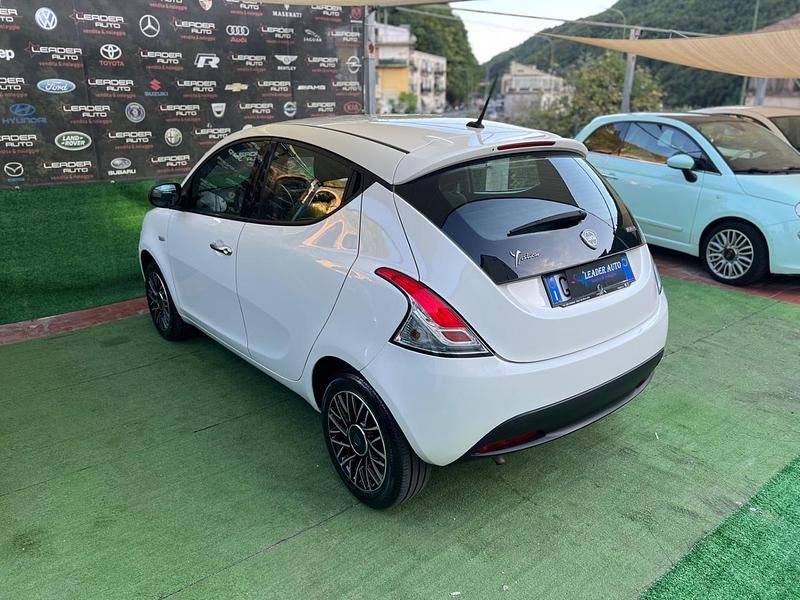 Usata Lancia Ypsilon S 69 CV (50 kW) 2022 Bianco Utilitaria