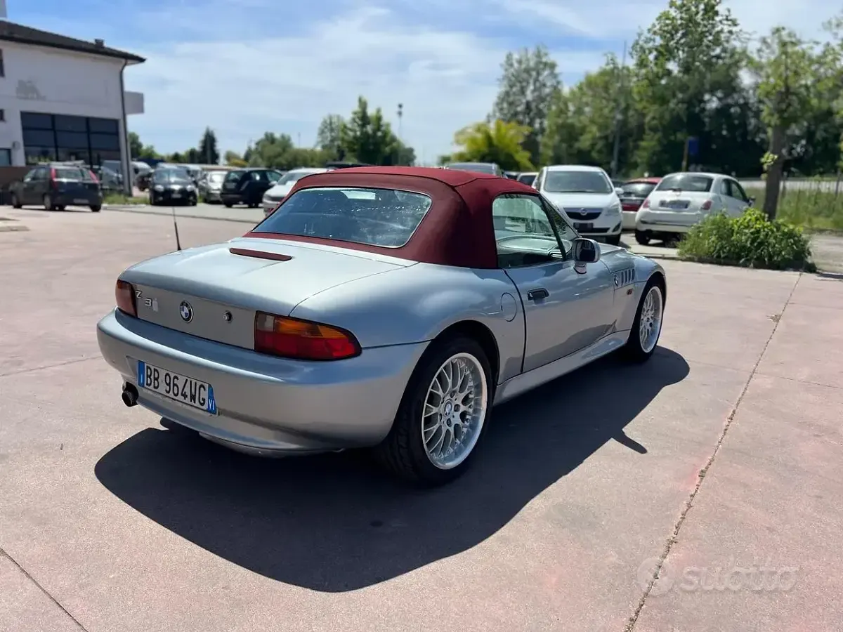 Usata BMW Z3 118 CV (86 kW) 1999 Grigio Cabrio