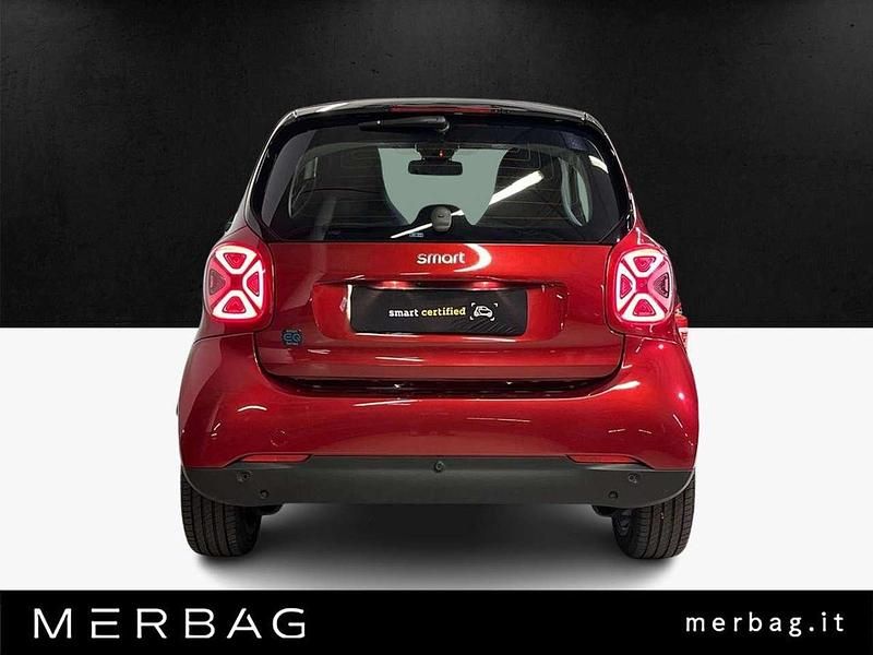 Usata Smart ForTwo Coupé 60 kW (82 CV) 2024 Rosso Utilitaria