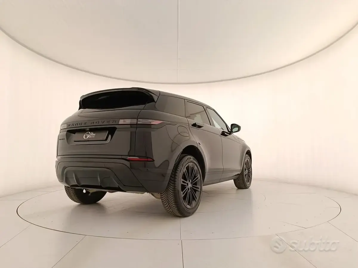 Usata Land Rover Range Rover evoque SE Dynamic 163 CV (119 kW) 2024 Nero SUV