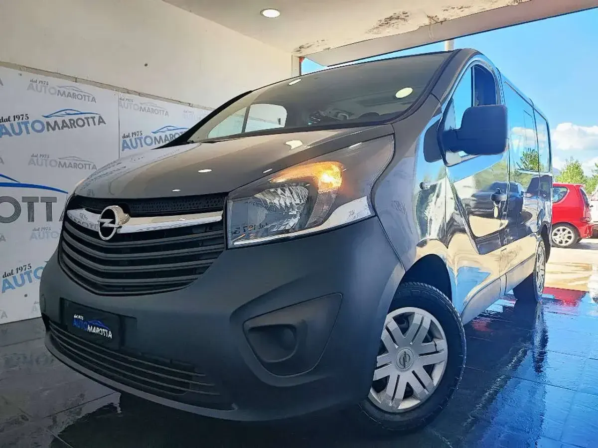 Usata Opel Vivaro S 125 CV (91 kW) 2017 Grigio(met.) Monovolume