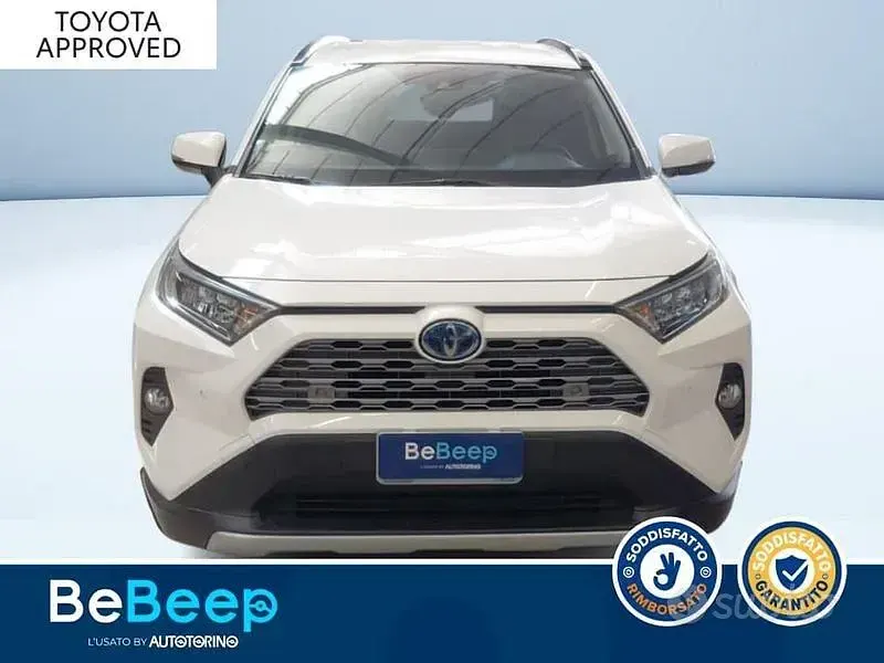 Usata Toyota RAV4 Hybrid Active 218 CV (160 kW) 2020 Bianco pastello SUV