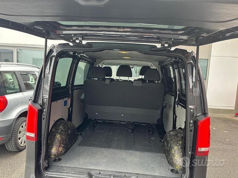 Usata Mercedes Vito 190 CV (139 kW) 2022 Nero Furgone