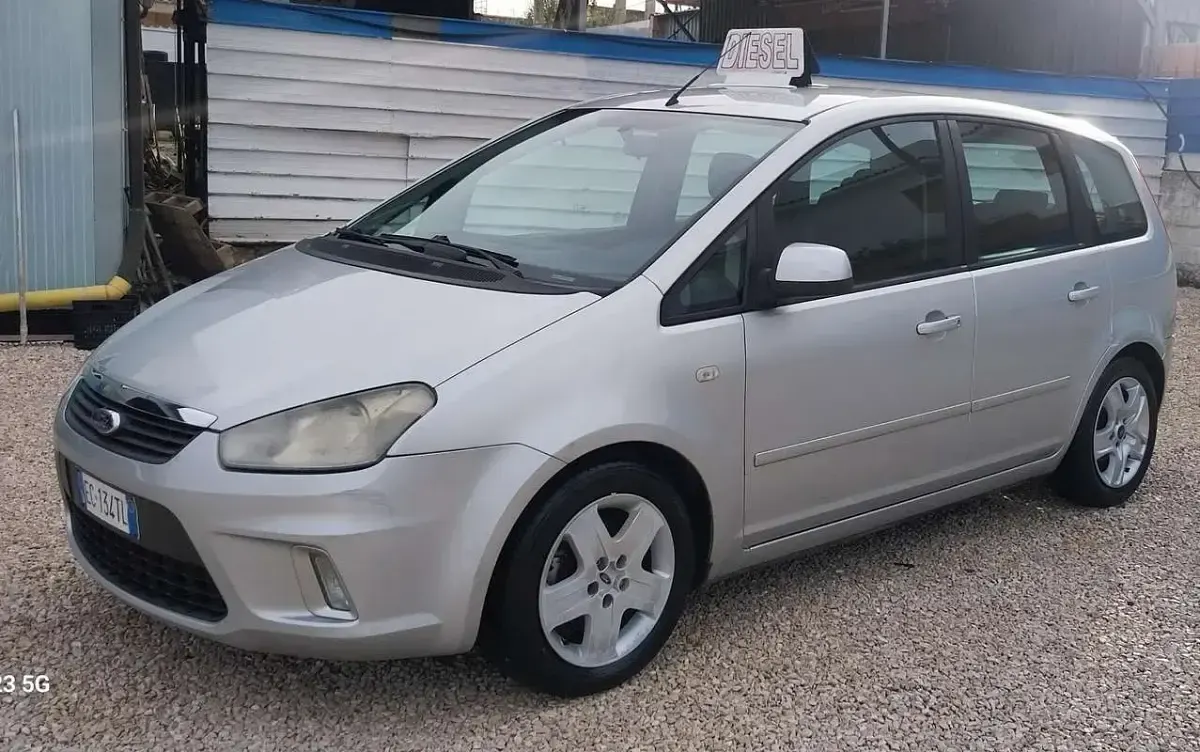 Usata Ford C-MAX Titanium 109 CV (80 kW) 2010 Monovolume