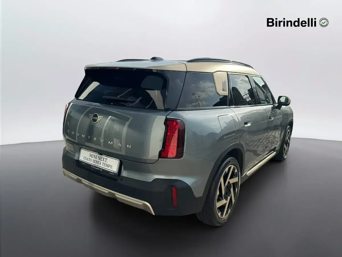 Usata Mini Countryman Favoured 2024 Smokey green SUV