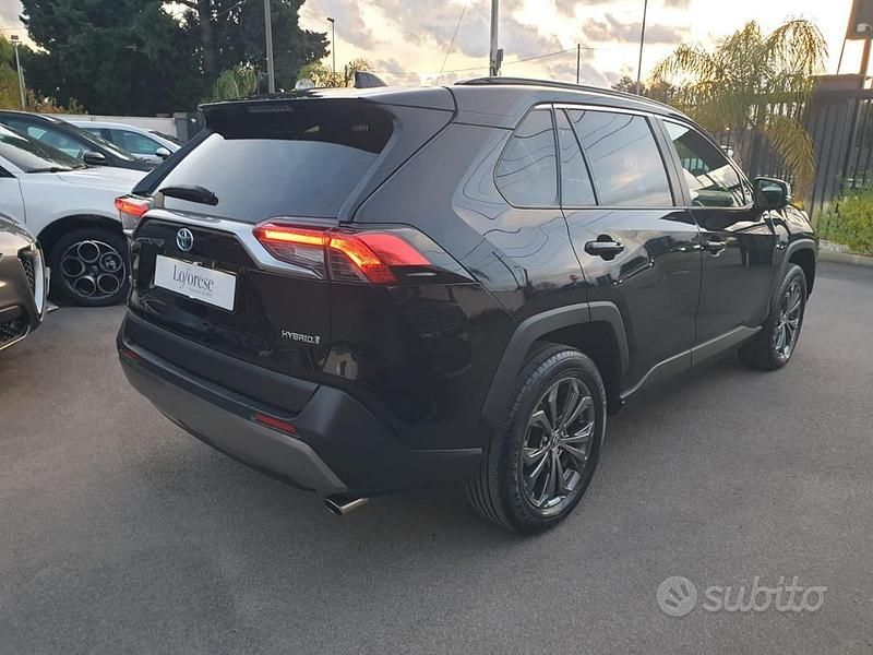 Usata Toyota RAV4 Hybrid Active 218 CV (160 kW) 2022 Nero SUV