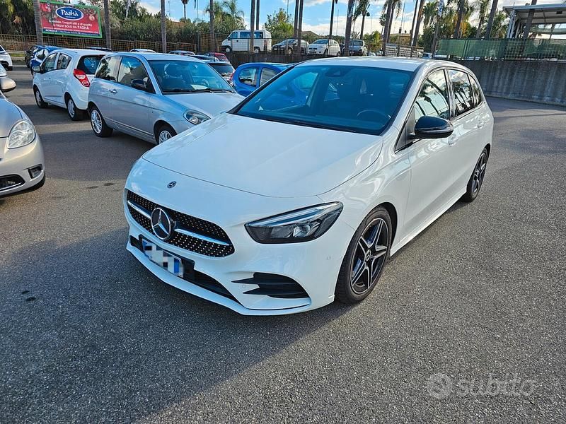 Usata Mercedes B200 Premium 150 CV (110 kW) 2020 Other Utilitaria