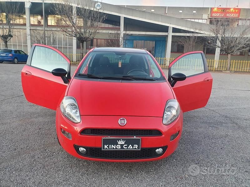 Rosso Usata 2013 Fiat Punto Street Berlina | 3900 € (Super prezzo) - Immagine 1/4