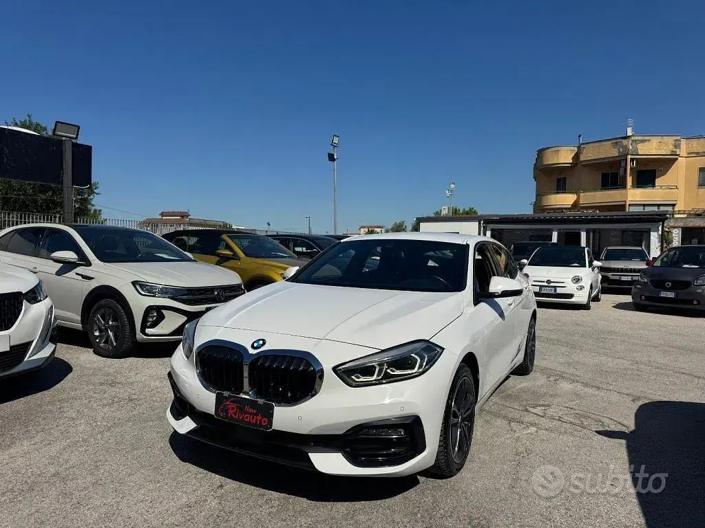 Usata BMW 116 M Sport 116 CV (85 kW) 2020 Bianco Utilitaria