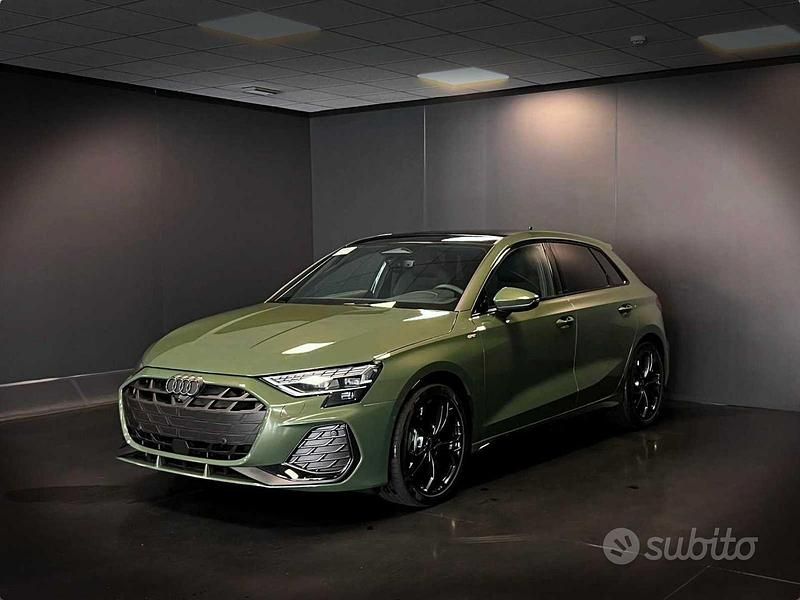 Nuova Audi A3 S-Line 150 CV (110 kW) 2025 Verde Berlina