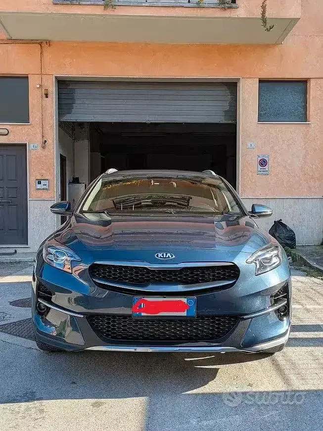 Second-hand Kia XCeed Style 116 CP (85 kW) 2020 Albastru SUV