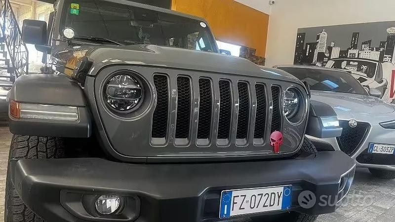 Usata Jeep Wrangler Unlimited Rubicon 200 CV (147 kW) 2019 Grigio SUV