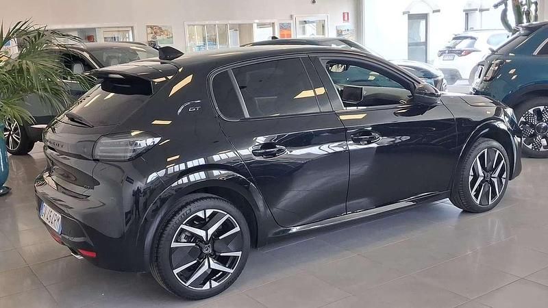 Usata Peugeot 208 GT 101 CV (74 kW) 2024 Nero Utilitaria