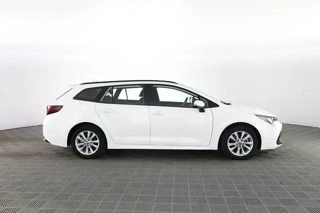 Usata Toyota Corolla Active 97 CV (71 kW) 2026 Bianco Station wagon