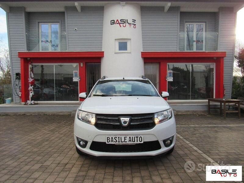 Usata 2014 Dacia Logan MCV Lauréate Station wagon | 4950 € (Buon prezzo) - Immagine 1/4