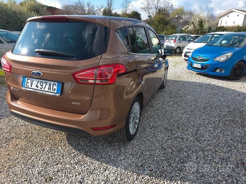 Usata Ford B-MAX Individual 95 CV (69 kW) 2014 Marrone Monovolume