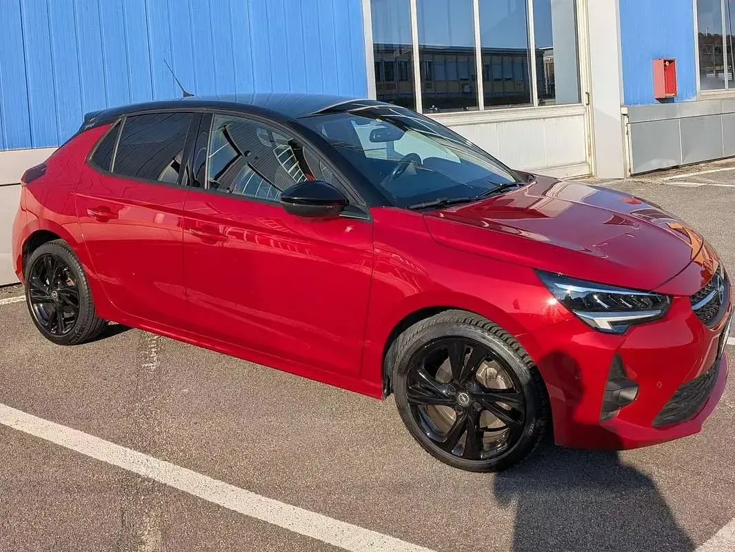 Usata Opel Corsa GS Line 101 CV (74 kW) 2020 Rosso Utilitaria