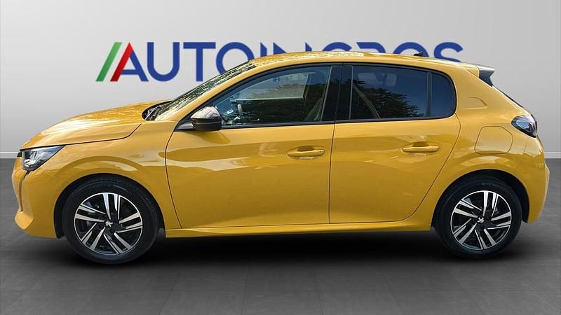 Usata Peugeot 208 Allure 101 CV (74 kW) 2023 Giallo Utilitaria