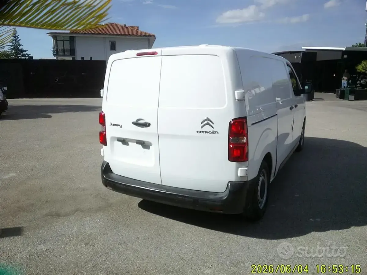 Usata Citroën Jumpy 120 CV (88 kW) 2022 Bianco Monovolume
