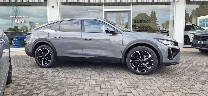 Usata Peugeot 408 Allure 131 CV (96 kW) 2024 Grigio selenium Berlina