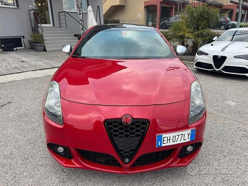 Second-hand Alfa Romeo Giulietta Quadrifoglio Verde 235 CP (172 kW) 2011 Roșu Hatchback