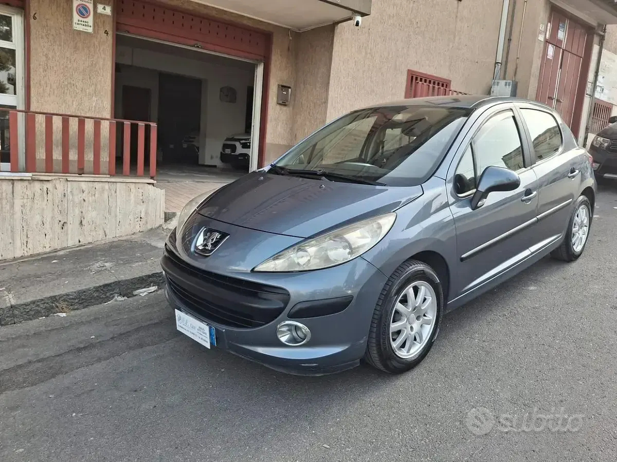 Usata Peugeot 207 68 CV (50 kW) 2007 Grigio Berlina
