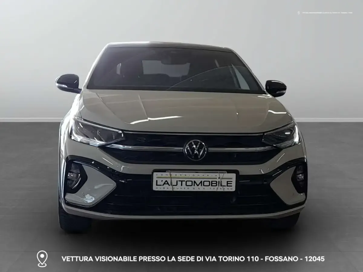 Usata VW Taigo R-line 110 CV (80 kW) 2023 Ascot grey deep black perlato SUV
