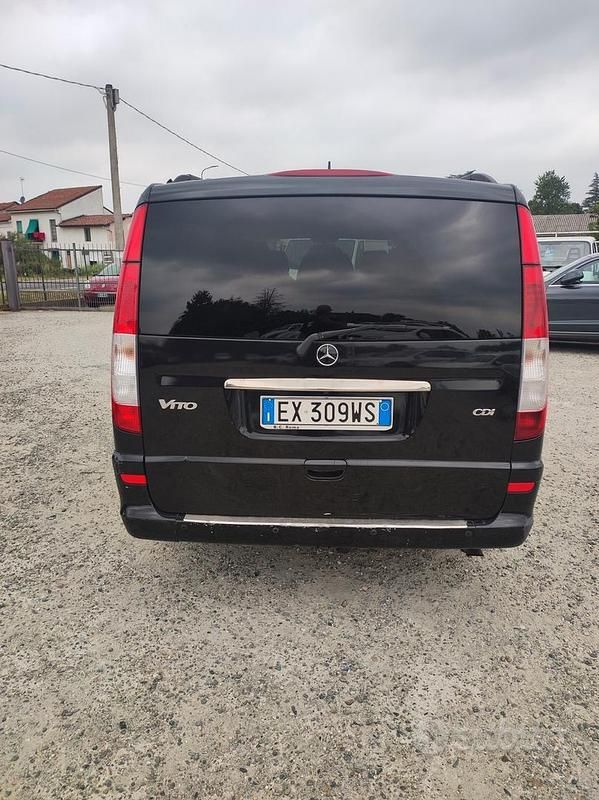 Usata Mercedes Vito 224 CV (164 kW) 2010 Nero Furgone