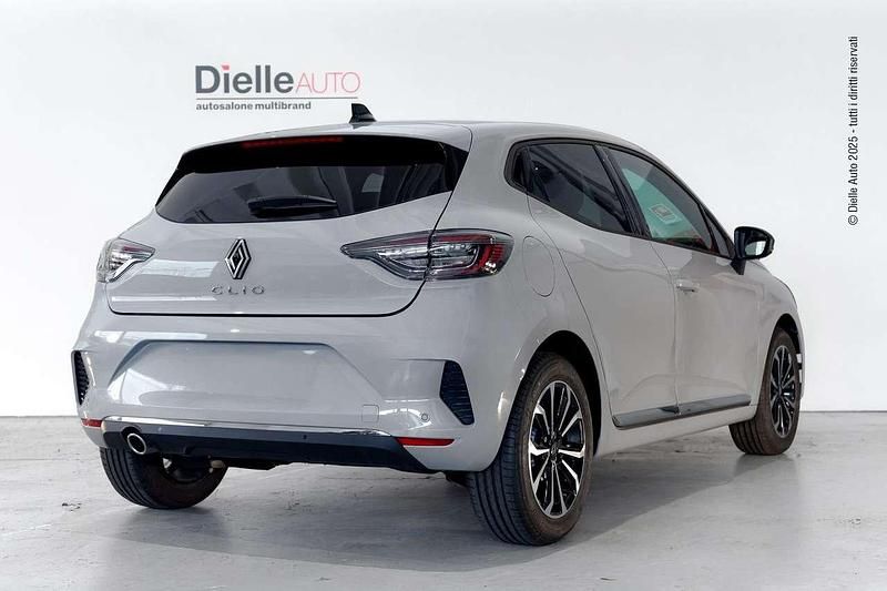 Nuova Renault Clio V Techno 100 CV (73 kW) 2025 Argento Berlina