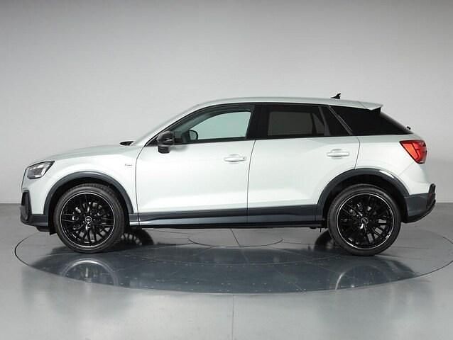 Usata Audi Q2 Ambiente 150 CV (110 kW) 2025 Argento cavo metallizzato SUV