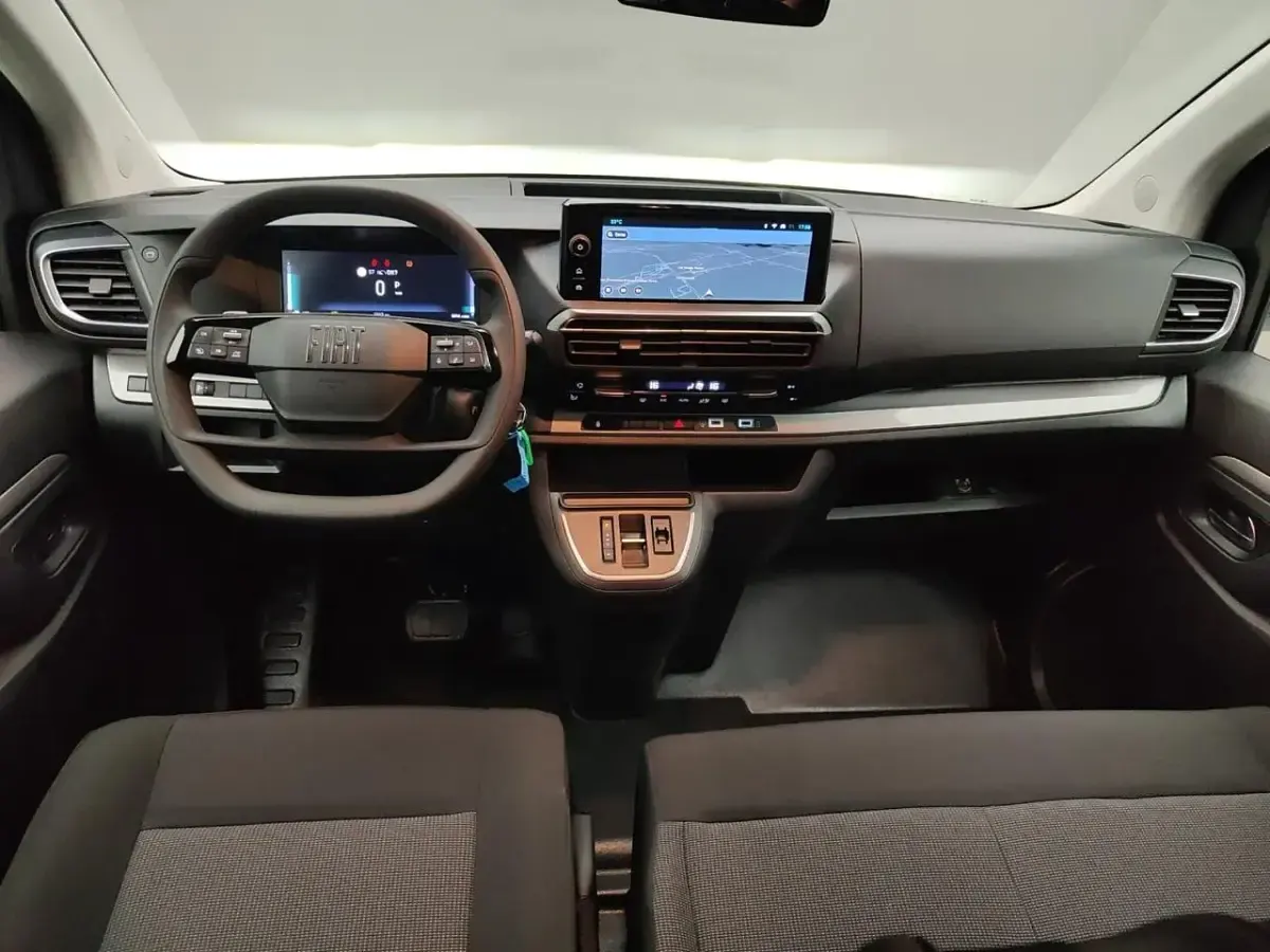 Nuova Fiat Scudo 180 CV (132 kW) 2025 Nero Furgone