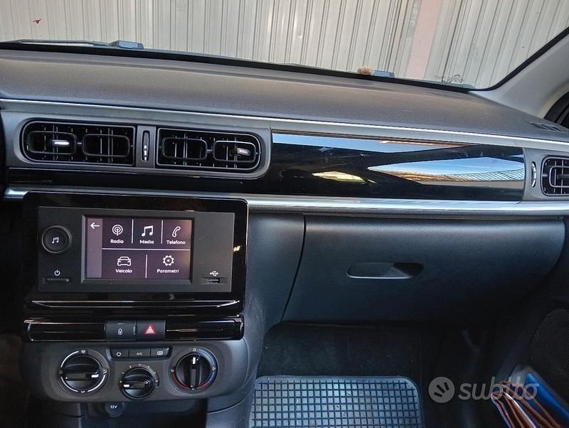 Usata Citroën C3 83 CV (61 kW) 2024 Nero Utilitaria