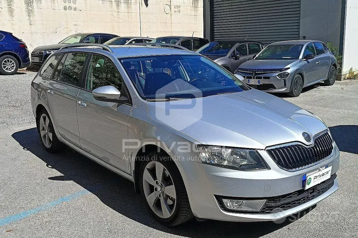 Usata Skoda Octavia Ambition 150 CV (110 kW) 2014 Grigio Station wagon
