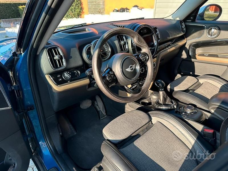 Usado Mini Countryman Hype 150 CV (110 kW) 2017 Azul SUV