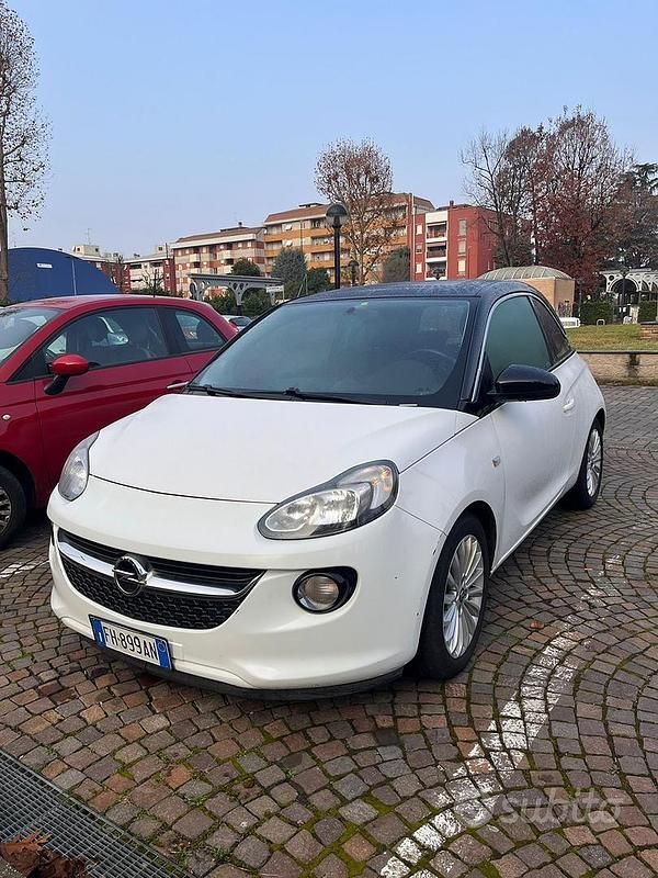 Usata Opel Adam 87 CV (63 kW) 2016 Utilitaria