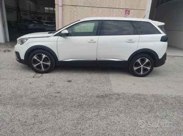 Usata Peugeot 5008 Allure 131 CV (96 kW) 2019 Bianco Monovolume