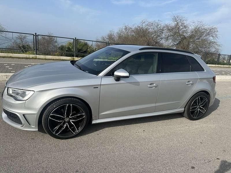 Usata Audi A3 Ambition 105 CV (77 kW) 2014 Grigio Berlina
