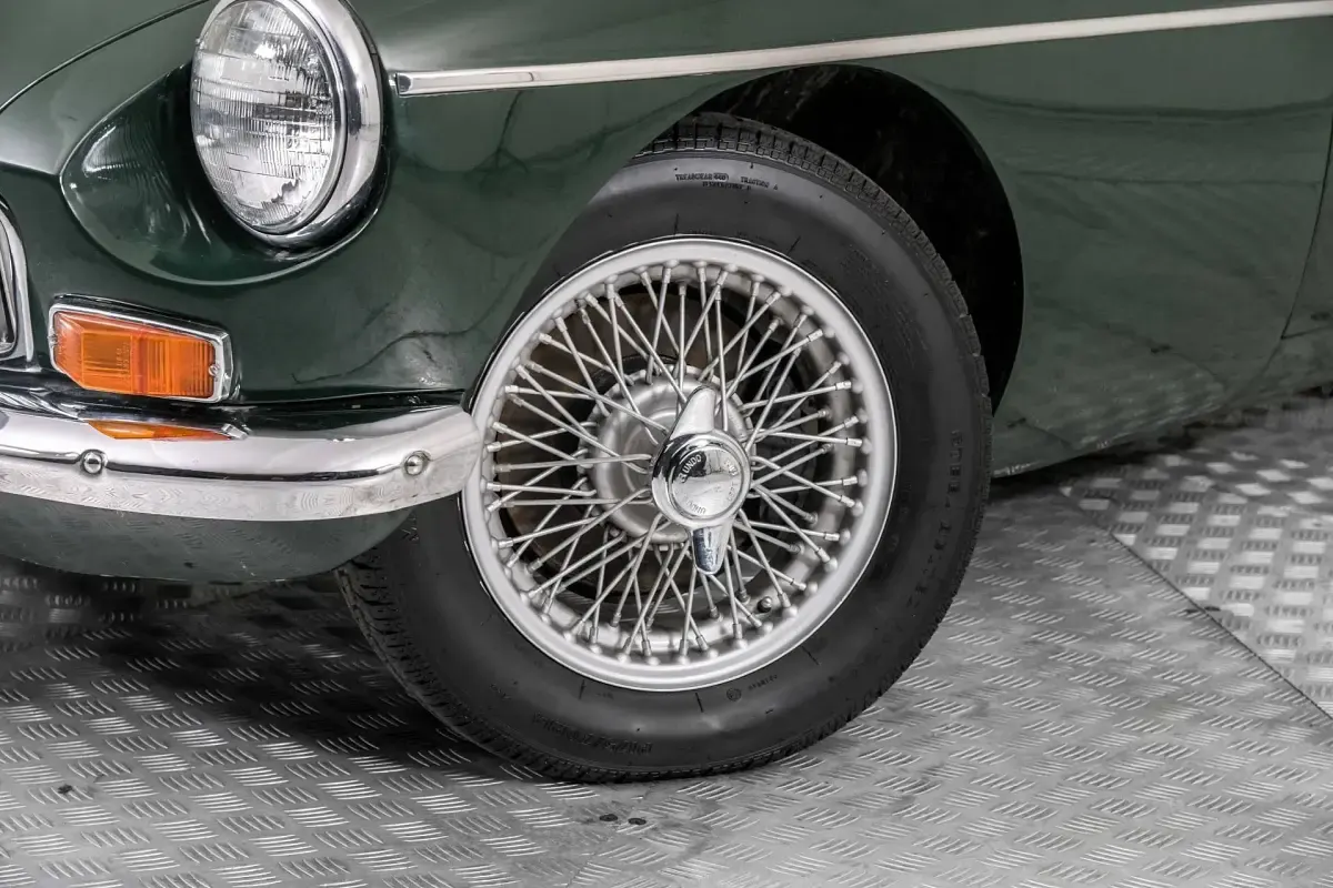 Usata MG B 97 CV (71 kW) 1968 Verde Cabrio