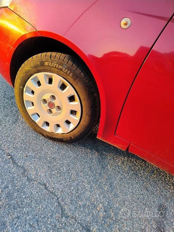 Usata Fiat Punto 60 CV (44 kW) 2009 Utilitaria