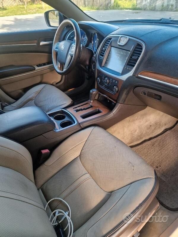 Usata Lancia Thema 239 CV (175 kW) 2013 Grigio Berlina