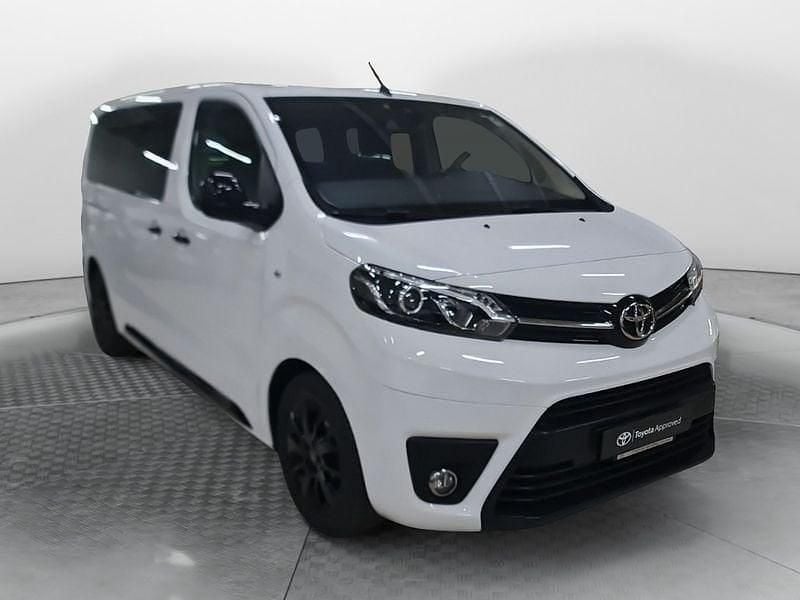 Usata Toyota Proace Verso Luxury 180 CV (132 kW) 2021 Bianco Station wagon