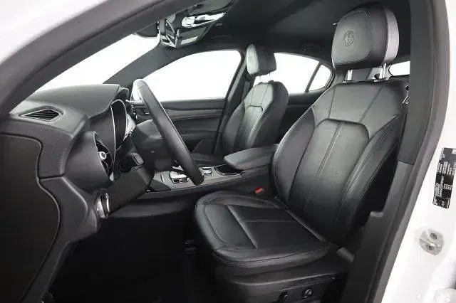 Usata Alfa Romeo Stelvio Ti 209 CV (153 kW) 2023 Bianco alfa SUV