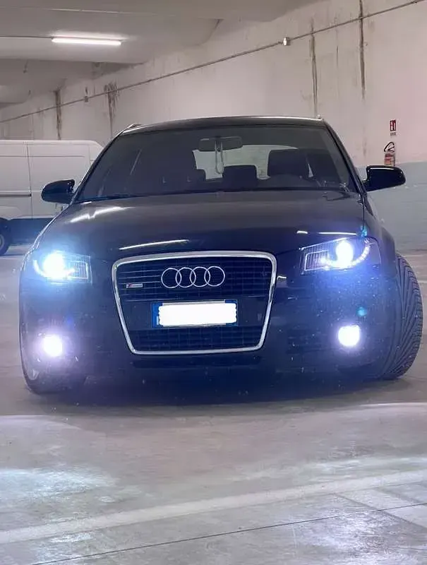 Usata Audi A3 Sportback Ambition 170 CV (125 kW) 2007 Utilitaria