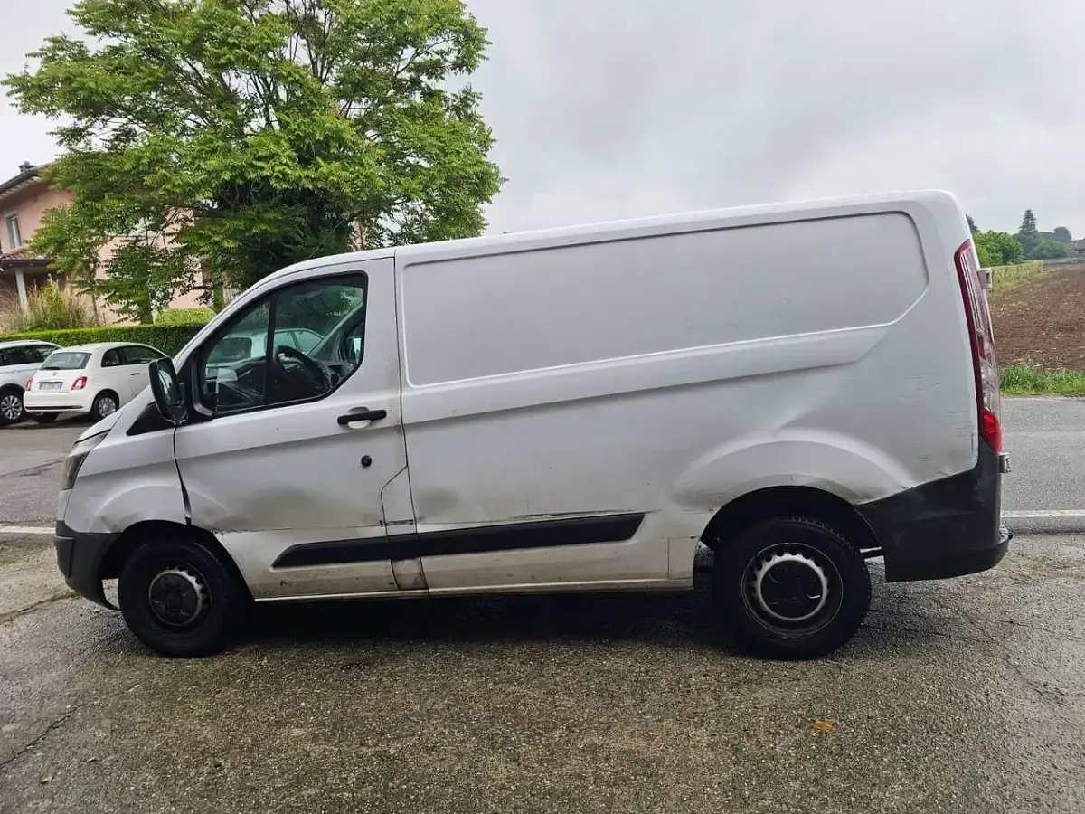 Usata Ford Transit Custom 105 CV (77 kW) 2021 Bianco Furgone