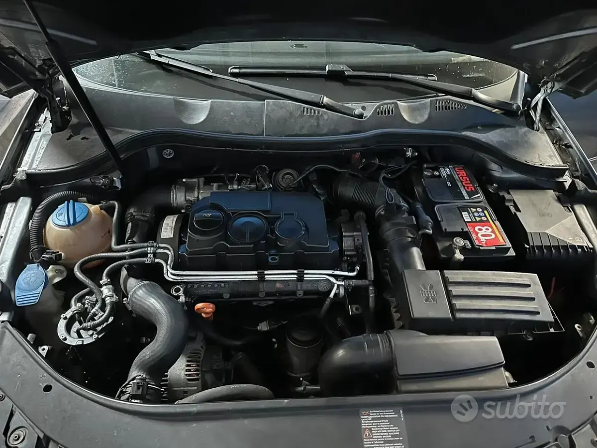 Usata VW Passat 140 CV (102 kW) 2006 Grigio Station wagon
