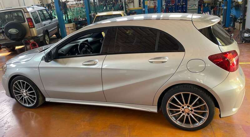 Usata Mercedes A200 Premium 136 CV (100 kW) 2016 Argento Berlina