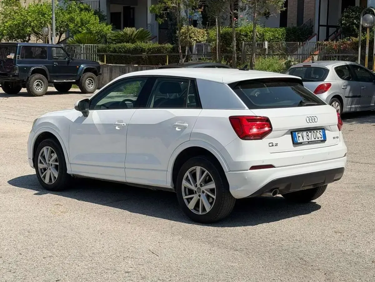 Usata Audi Q2 S-Line 116 CV (85 kW) 2019 Bianco SUV